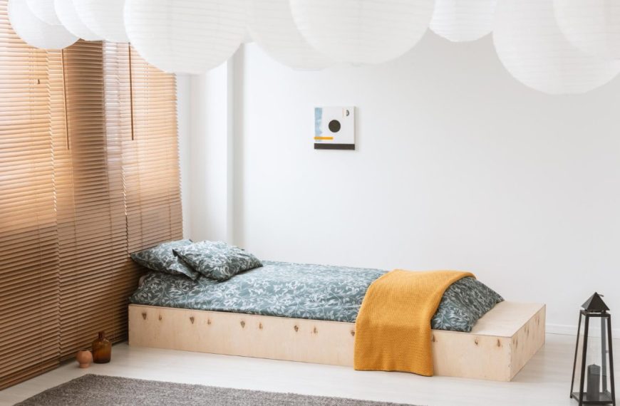 Un lit au sol enfant 140×200 : un pari sûr pour la chambre de votre petit